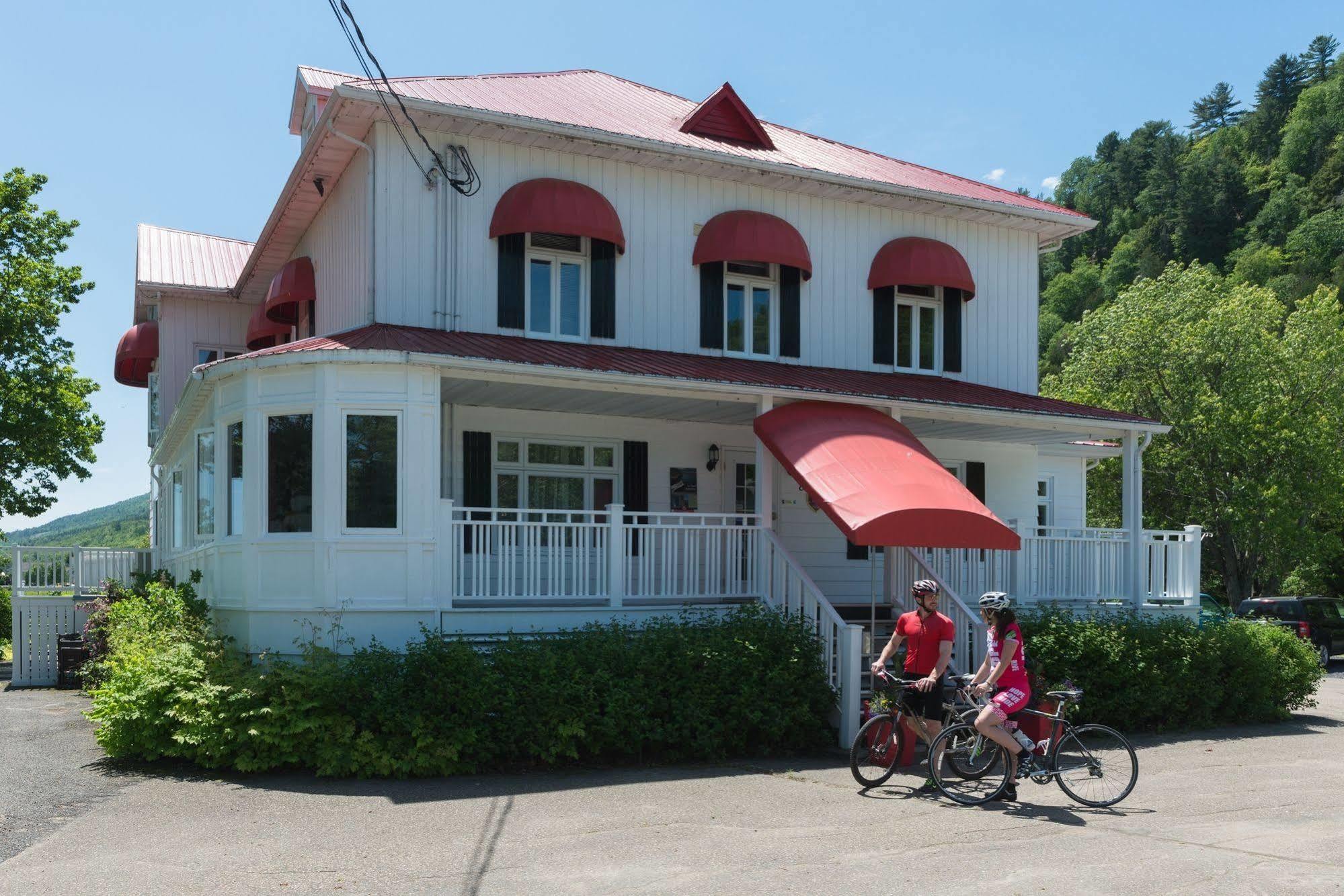 Auberge La Courtepointe Petite-Riviere-Saint-Francois Esterno foto