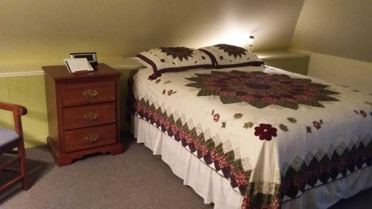 Auberge La Courtepointe Petite-Riviere-Saint-Francois Esterno foto