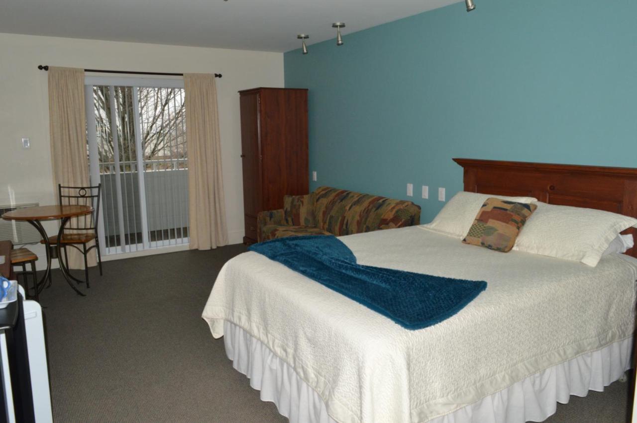 Auberge La Courtepointe Petite-Riviere-Saint-Francois Esterno foto